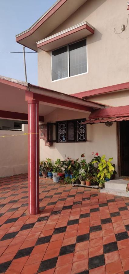 Giri'S Homestay Madikeri Extérieur photo